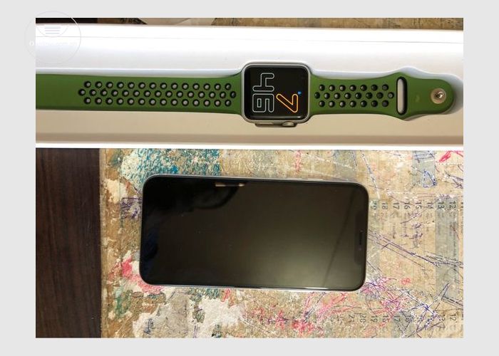 Apple iPhone X 256Gb + iWatch Series 1 SE