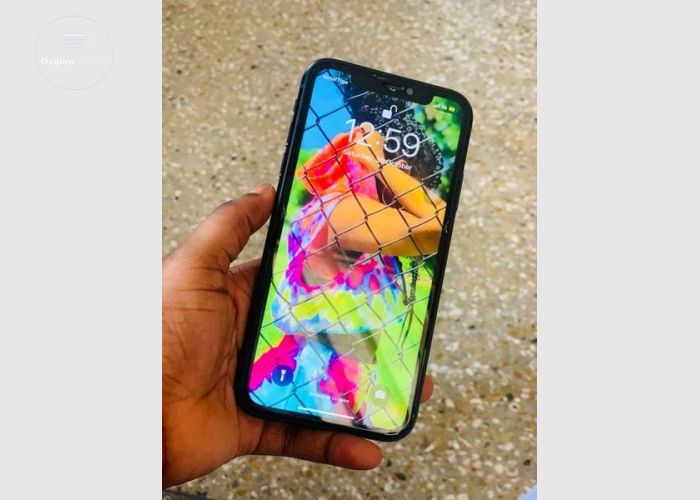 Apple iPhone XR 64Gb