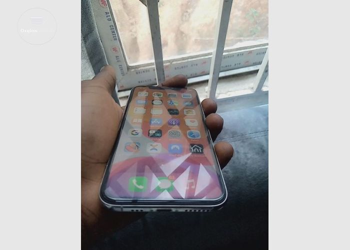 Apple iPhone XS 64Gb