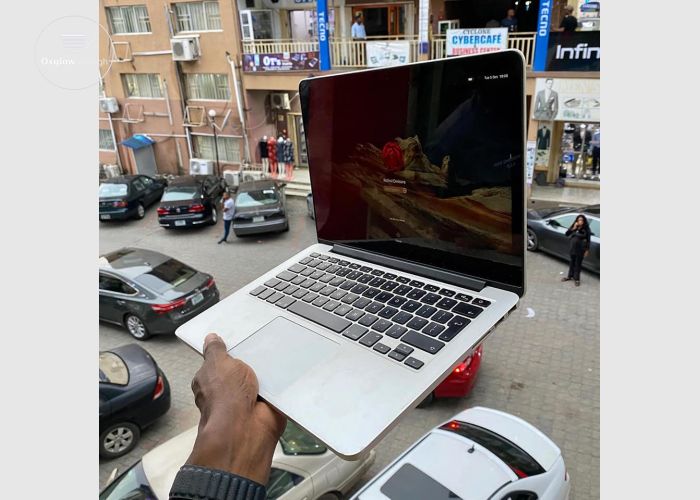 Apple MacBook Air 2015 Laptop