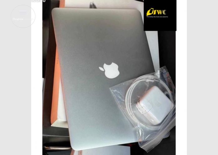 Apple MacBook Air 2015 Laptop