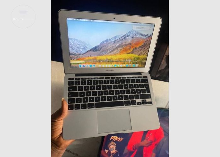 Apple MacBook Air Core i5 Laptop