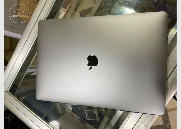 Apple MacBook Pro 15â€ 2016 Laptop