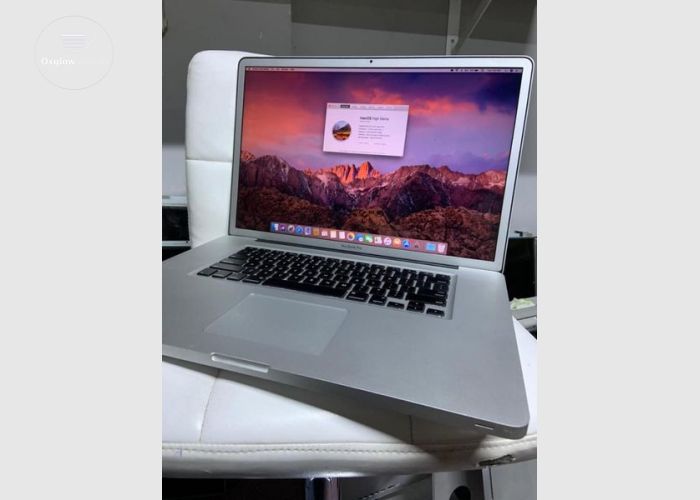 Apple MacBook Pro 17" 2011
