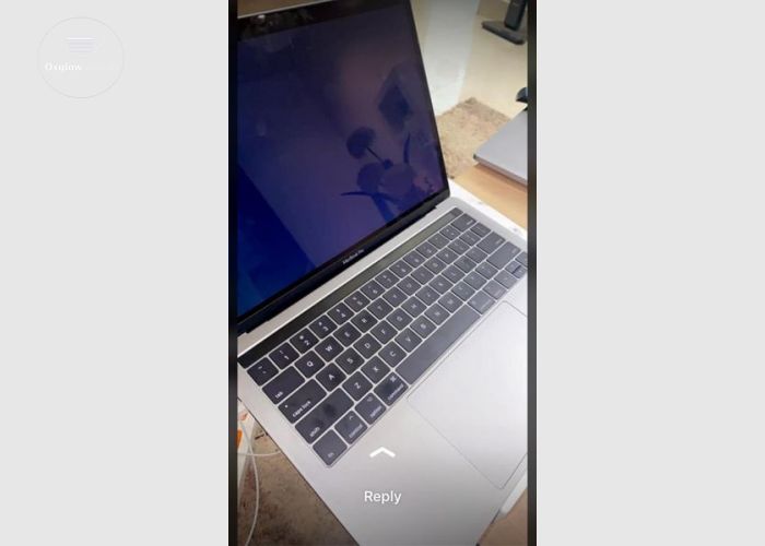 Apple MacBook Pro Core i5 Laptop