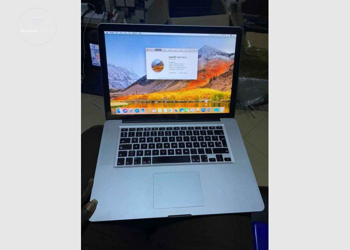 Apple MacBook Pro Core i7 Laptop