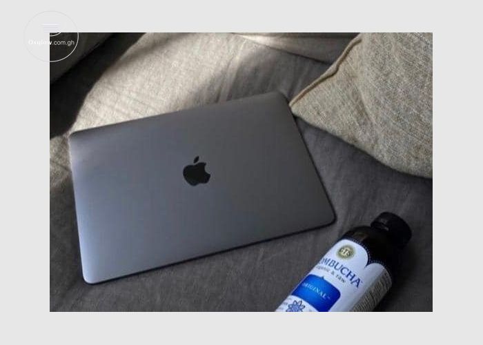 Apple MacBook Pro M1 Laptop