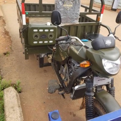 Apsonic Trycicle motorbike