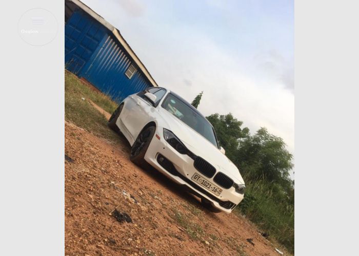 BMW 3210i 2014 Model