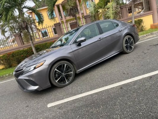 Camry SE 2021 model