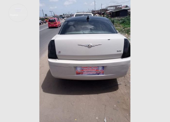 Chrysler 300C For Sale