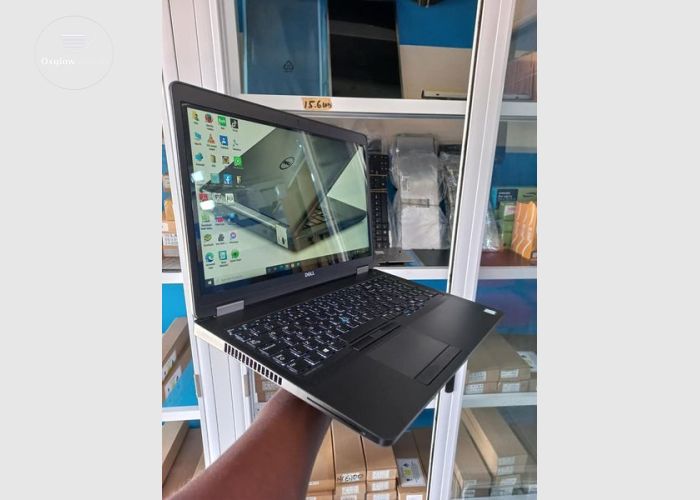 Dell Latitude E5570 Laptop