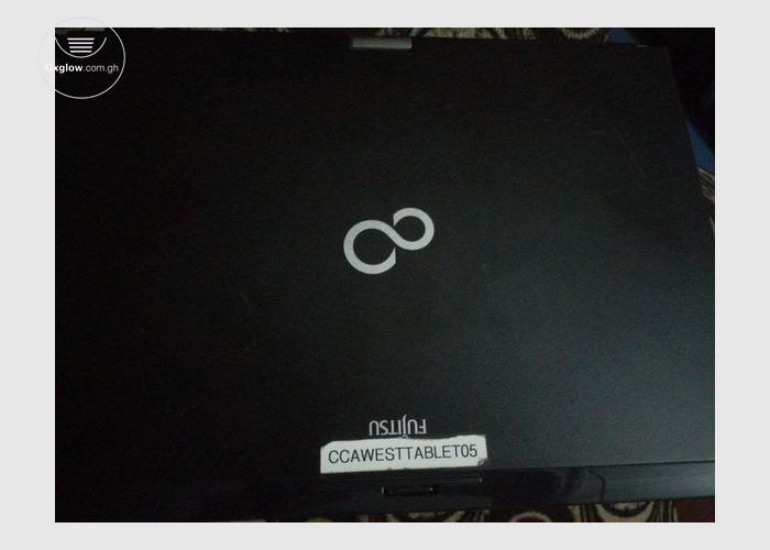 Fujitsu Life Book Series T-900 Tablet PC