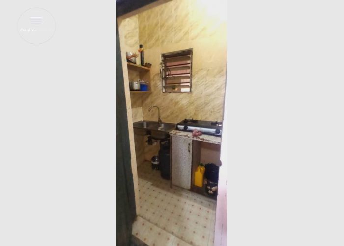 Full furnished room available