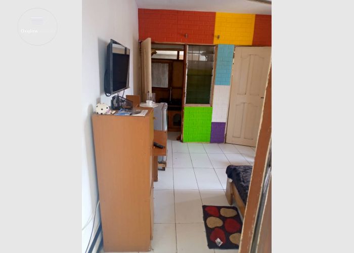 Furnished room self-contained available