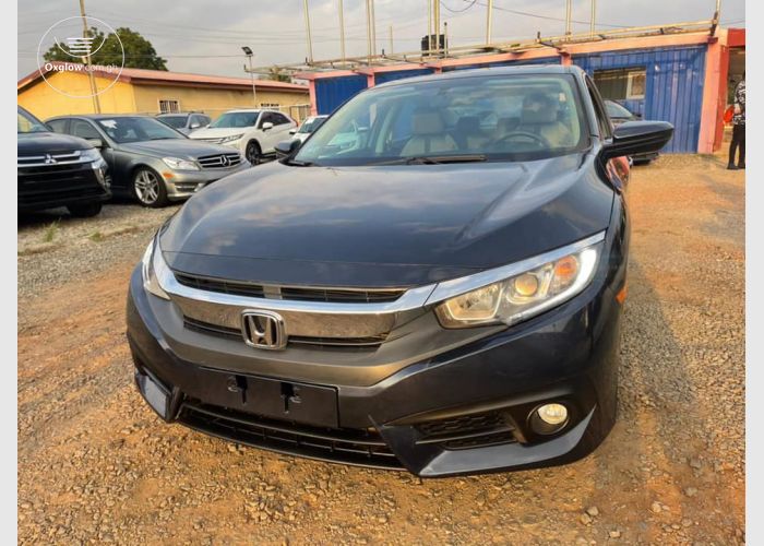 Honda Civic EX-T 2016 Model