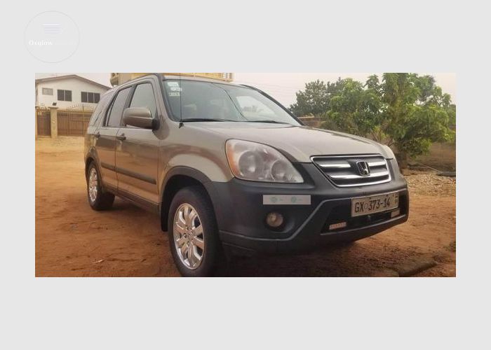 Honda CR-V 2004 model