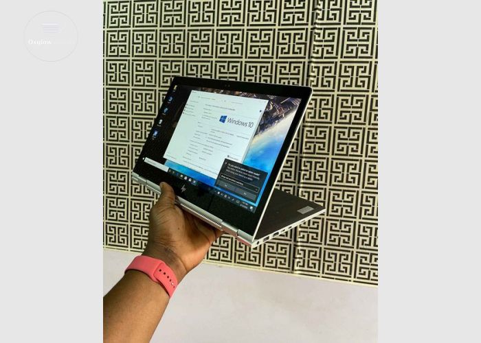 HP EliteBook 1030 G2