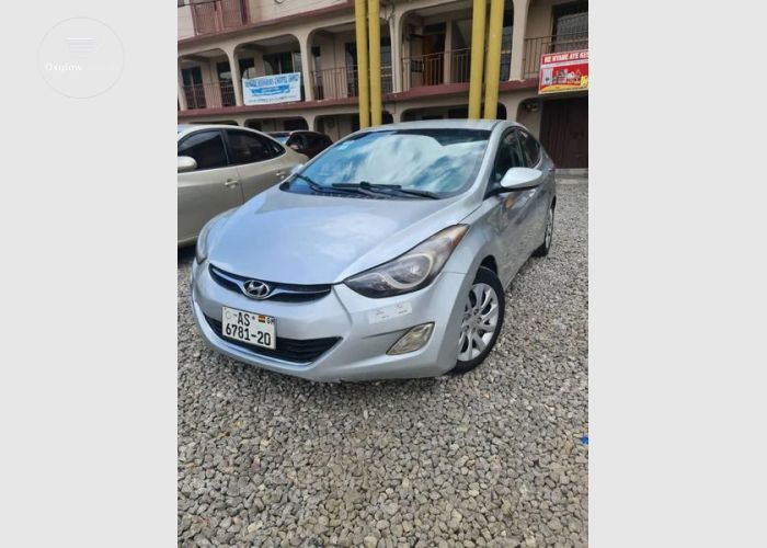 Hyundai Elantra 2013 model