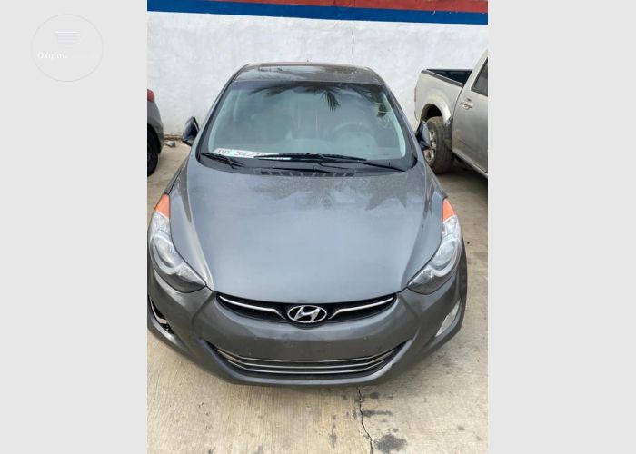 Hyundai Elantra 2013 Standard Model