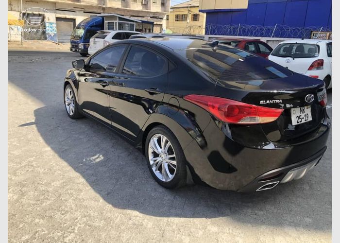 Hyundai Elantra Limited 2013 Model