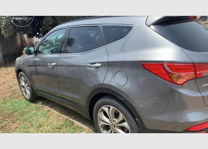 Hyundai SantaFe 2012 Model