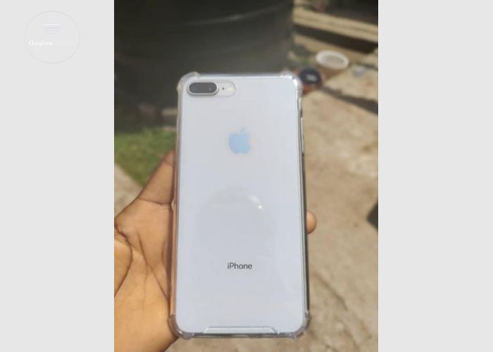 iPhone 8 Plus