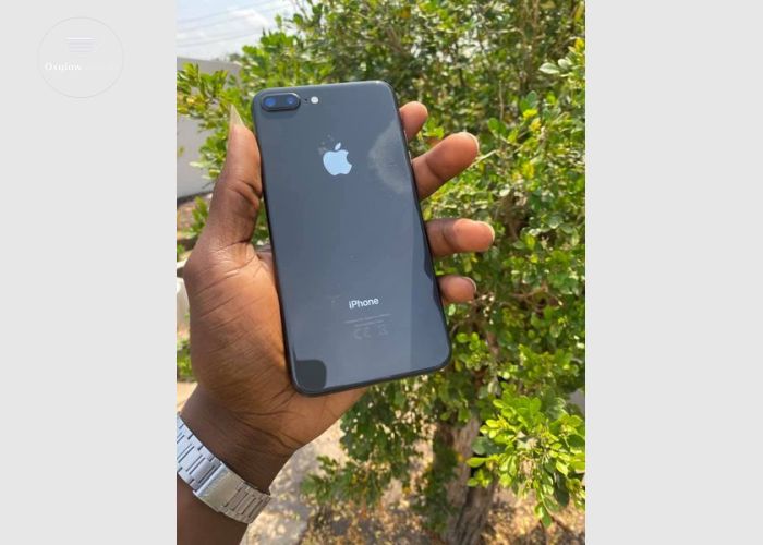 iPhone 8 Plus 64Gb