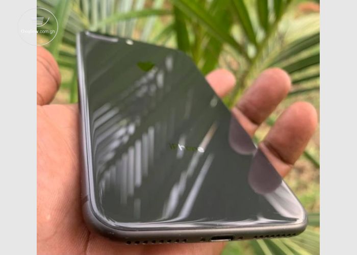 iPhone 8 Plus 64Gb