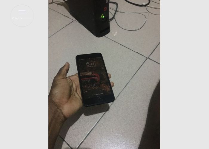 iPhone 8 Plus 64Gb