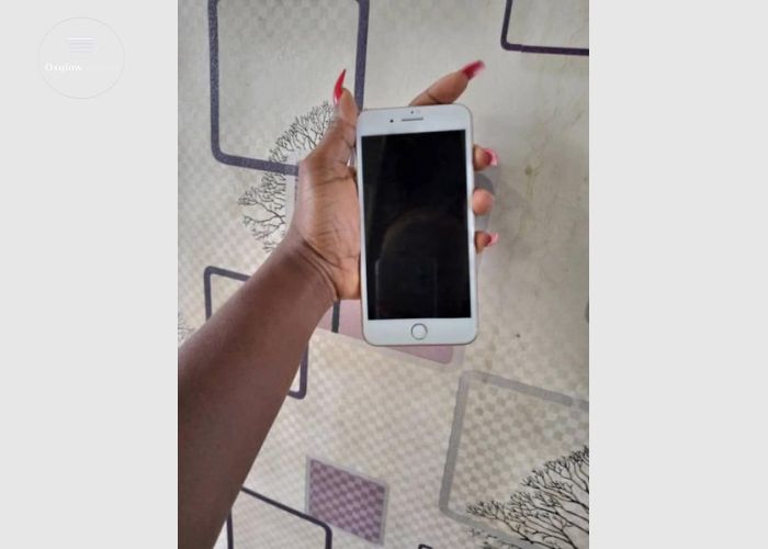 iPhone 8 Plus 64Gb