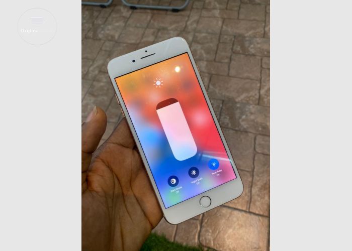 iPhone 8 Plus 64Gb