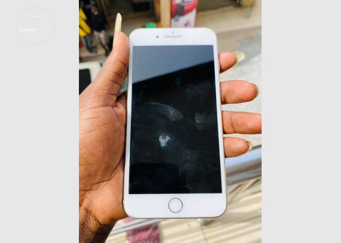 iPhone 8 Plus 64Gb
