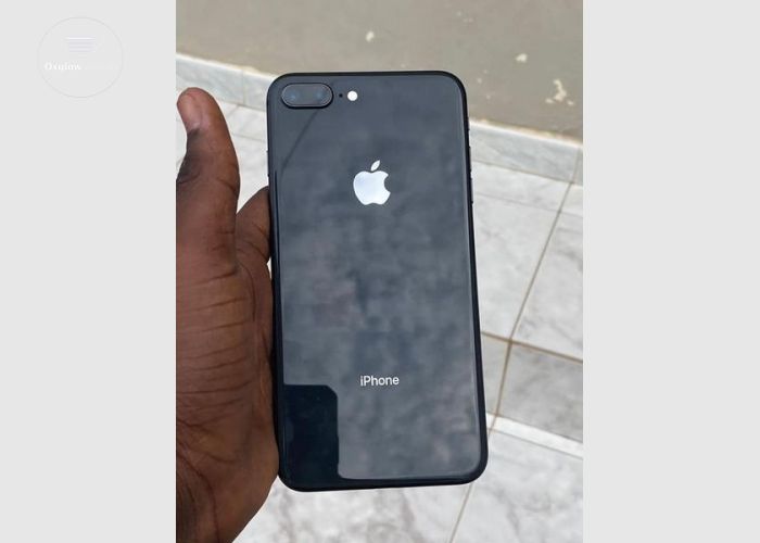 iPhone 8 Plus 64Gb