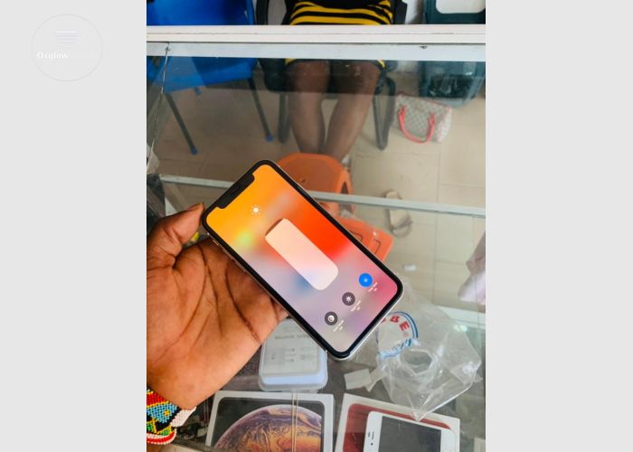 iPhone X 64Gb