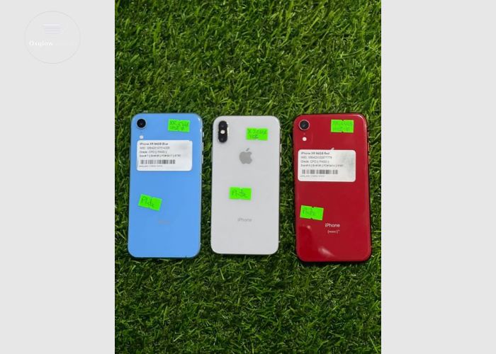 iPhone X and XR