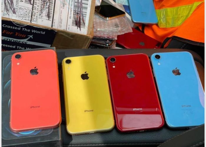 iPhone XR 64Gb