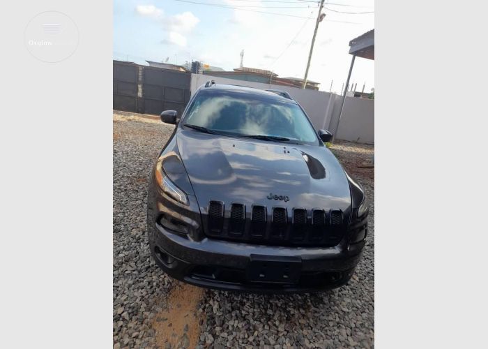 Jeep Cherokee Latitude 2016 Model