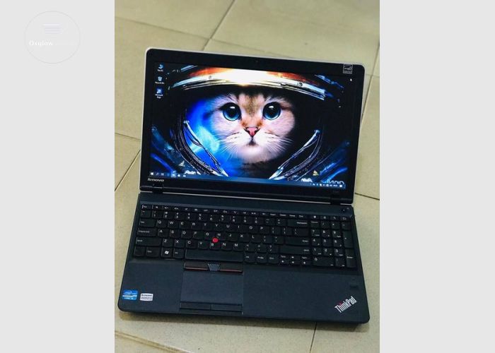 Lenovo ThinkPad Edge E520 Core i5 Laptop