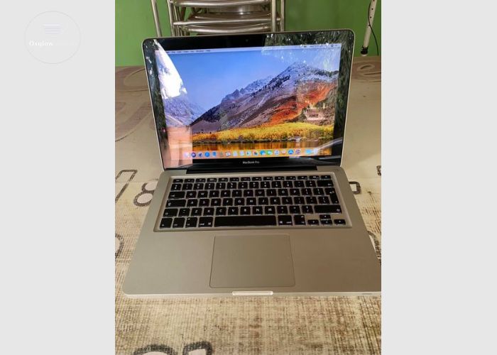 MacBook Pro Core i5 Laptop