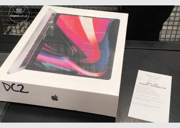Macbook pro m1 512  laptop