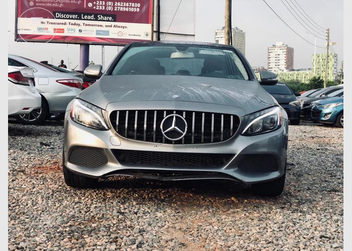 Mercedes Benz C300 2015 Model