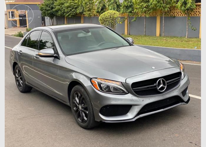 Mercedes Benz C300 2015 Model