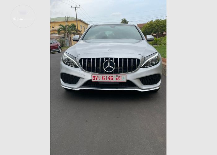 Mercedes Benz C300 2017 4matic Model