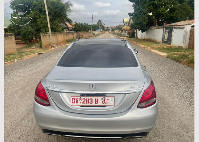 Mercedes Benz C300 2017 Model