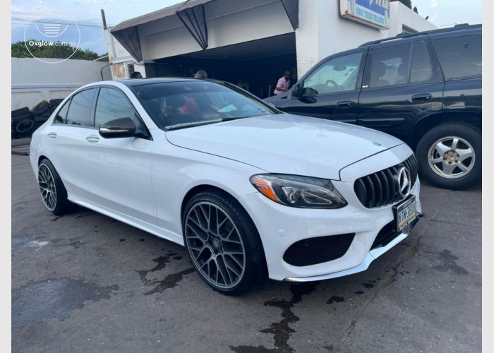 Mercedes Benz C300 2017 Model