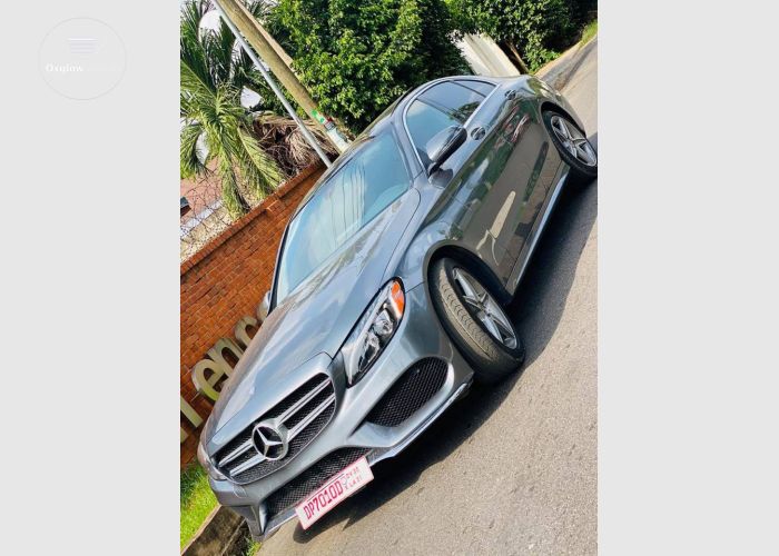 Mercedes Benz C300 2017 Model