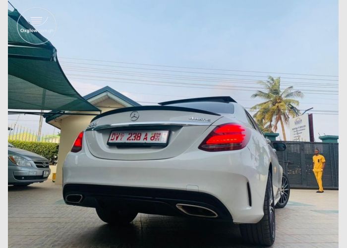 Mercedes Benz C300 4Matic 2017 Model