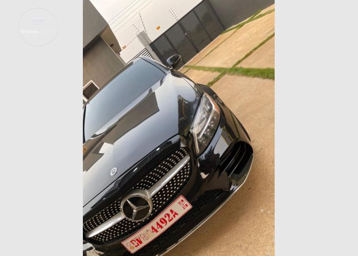 Mercedes Benz C300 4matic
