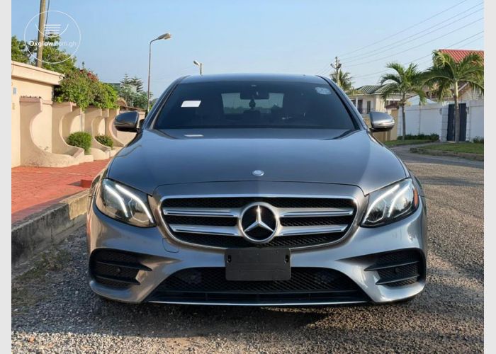 Mercedes Benz E300 4Matic 2017 Model